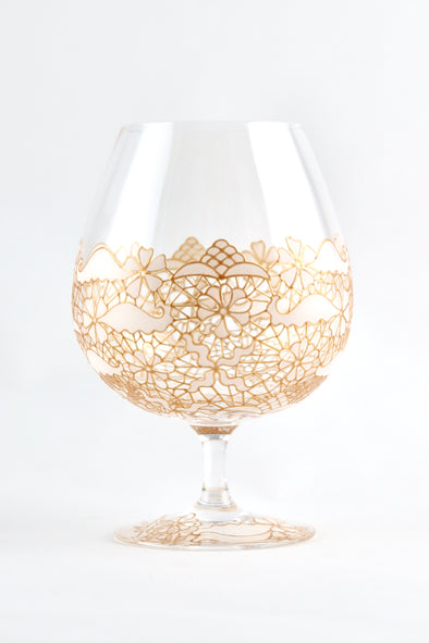 White Lace Balloon Glass